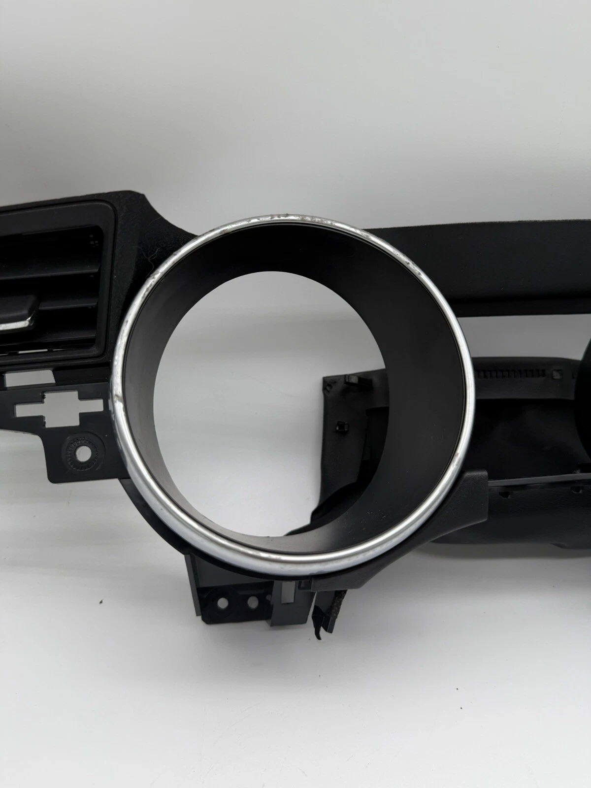 2018 - 2023 FORD MUSTANG RWD DASH LEFT AIR VENT SPEEDOMETER BEZEL OEM BLACK - Image 4