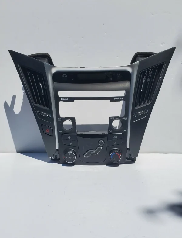 2011 HYUNDAI SONATA RADIO AC CLIMATE TEMPERATURE CONTROL BEZEL 97250-3Q000 OEM