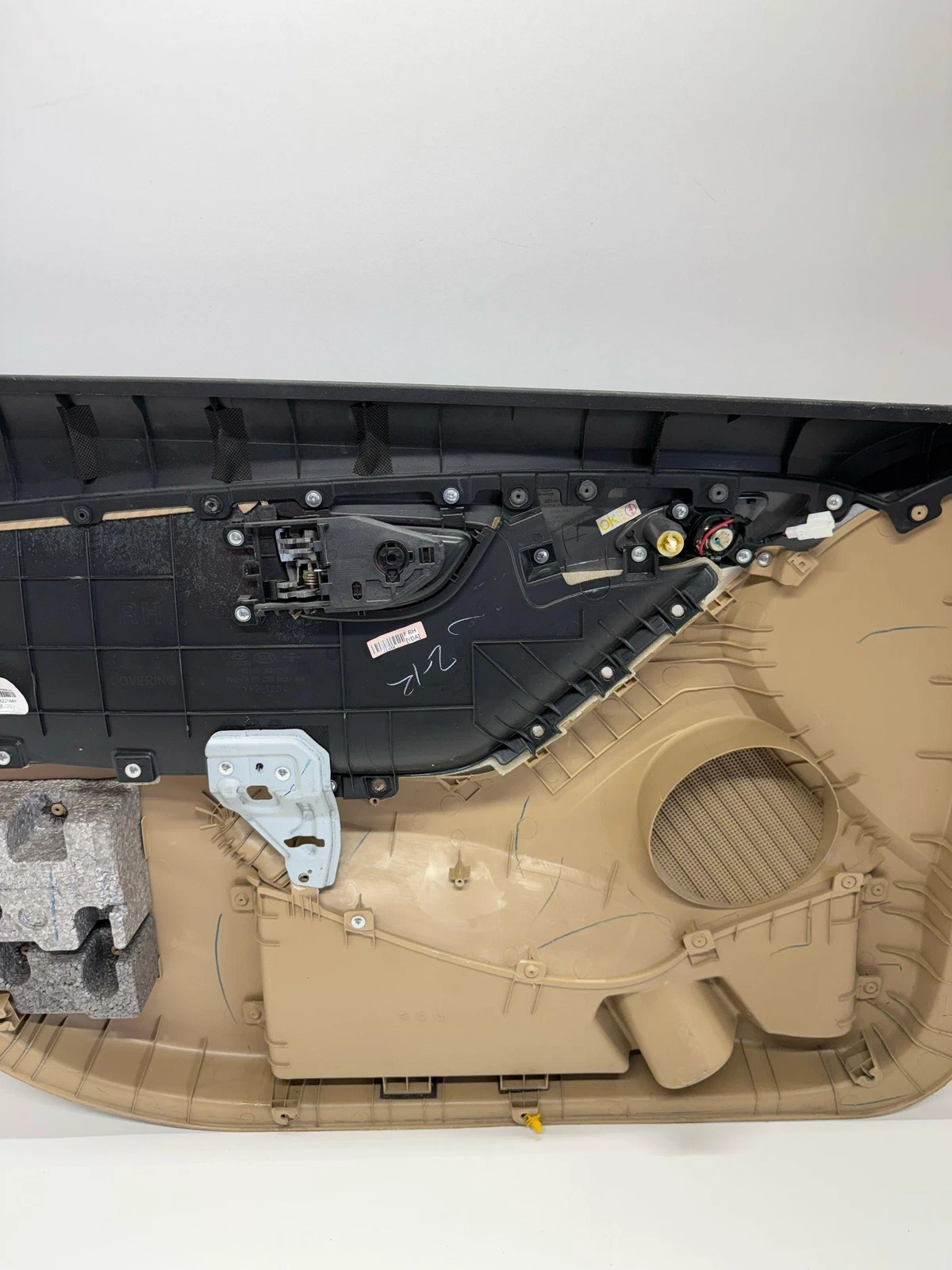 2013 HYUNDAI ELANTRA FRONT RH PASSENGER SIDE DOOR TRIM PANEL OEM - Image 12