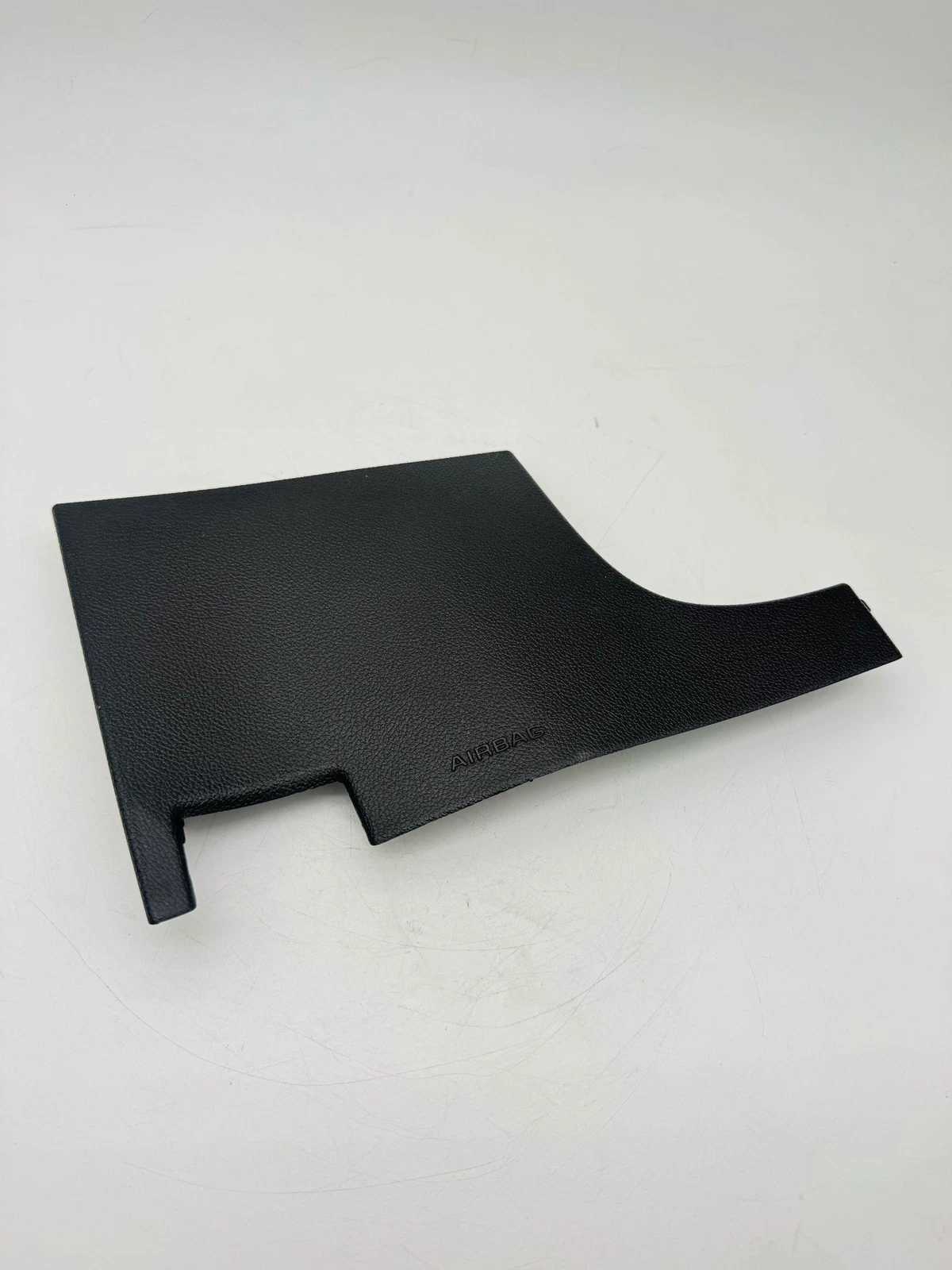 2016-2019 CHEVROLET CRUZE DASH LEFT KNEE BOLSTER COVER PANEL TRIM OEM 39018626 - Image 5