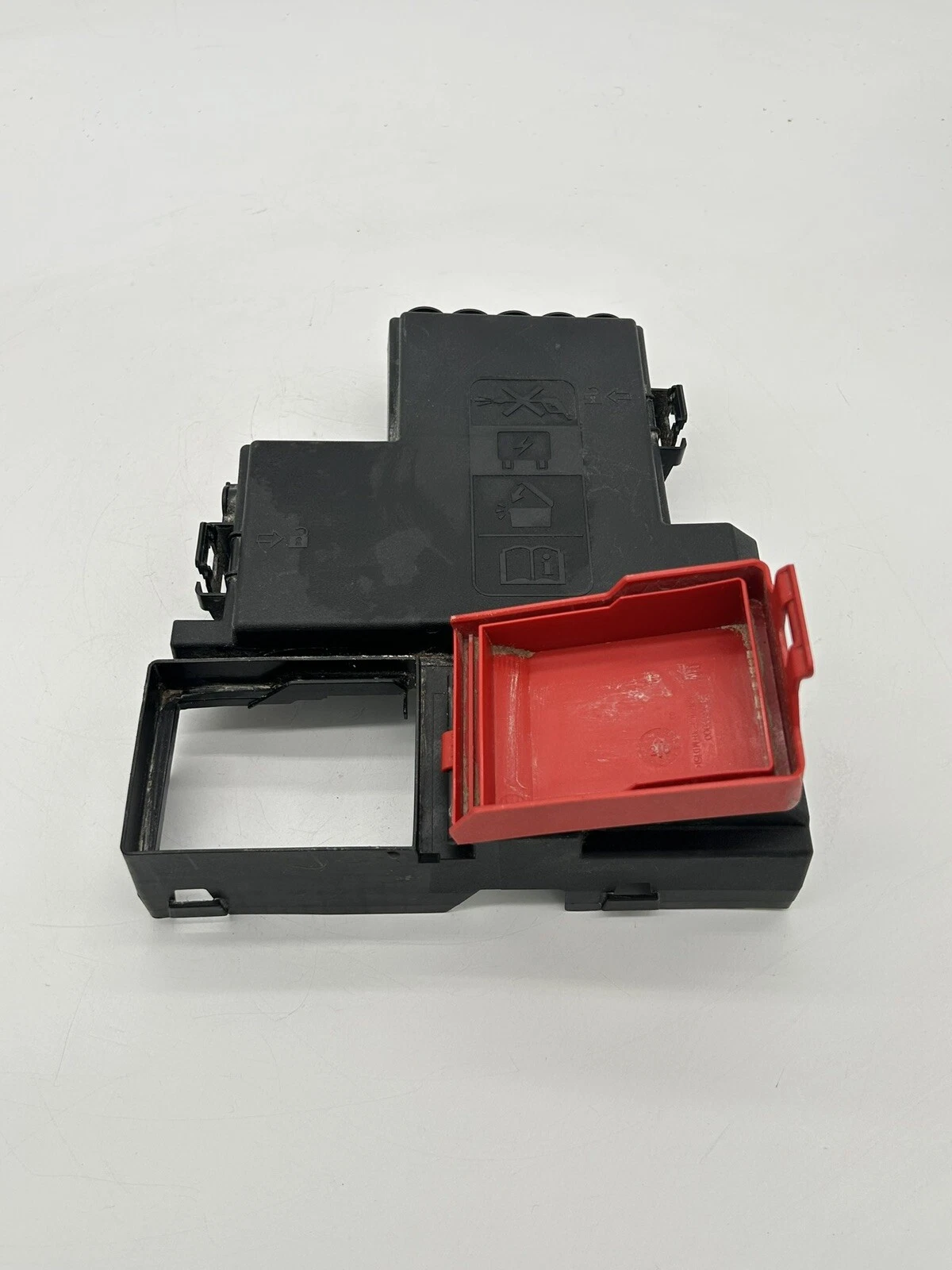 2020-2021 BUICK ENCORE GX 1.2L GAS BATTERY DISTRIBUTION FUSE BOX BLOCK COVER OEM - Image 6