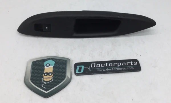 2017-2020 CHEVROLET SPARK ARMREST BEZEL 95439385 OEM USED