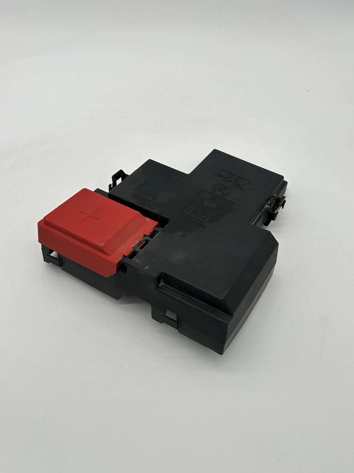 2020-2021 BUICK ENCORE GX 1.2L GAS BATTERY DISTRIBUTION FUSE BOX BLOCK COVER OEM - Image 5