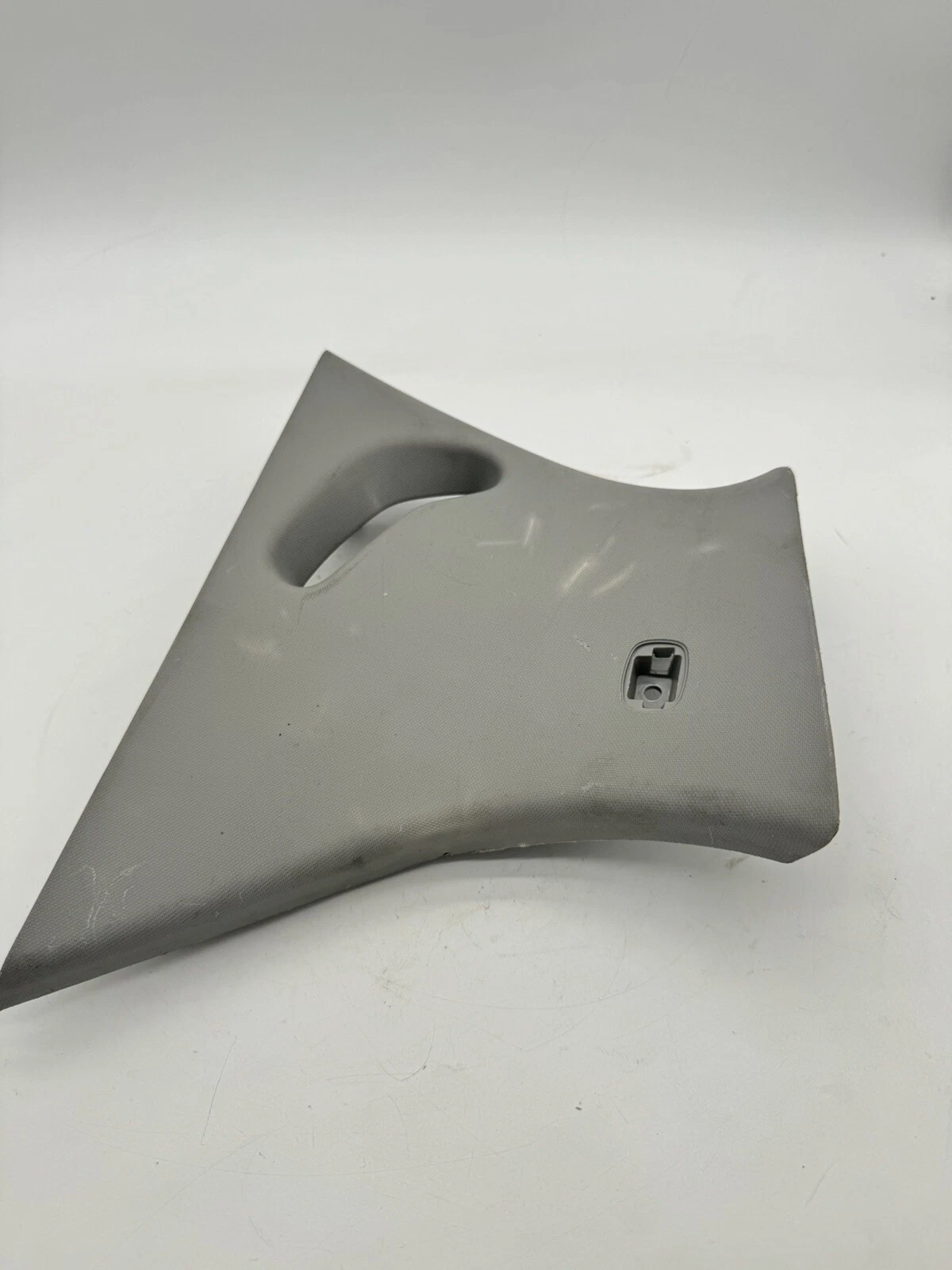 2016 - 2022 Rear Right Quarter Upper Trim Panel 2021 Chevrolet Spark 95408363 - Image 5