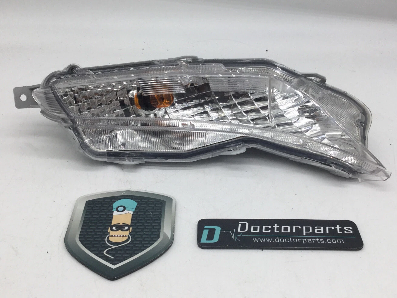 2015-2017 TOYOTA CAMRY PASSENGER SIDE FOG LAMP RIGHT RH NAL945233 OEM USED