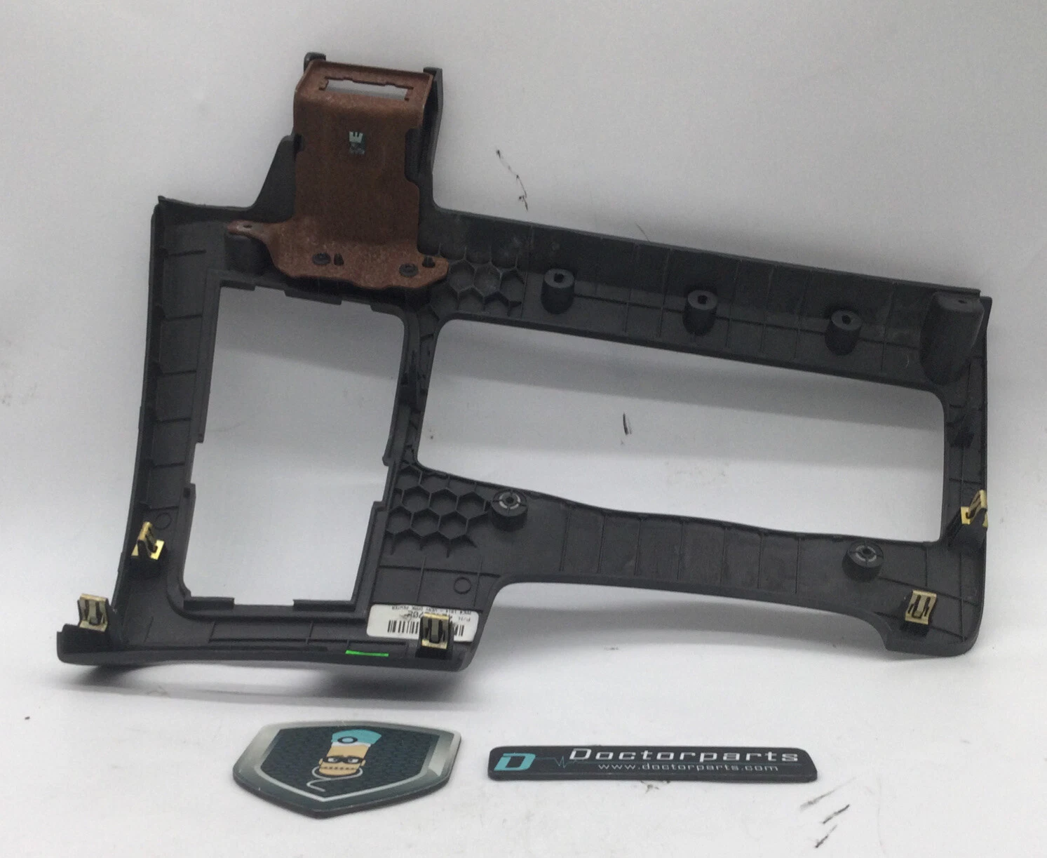 2017-2019 CHEVY SONIC LOWER STEERING COLUMN KNEE BOLSTER KICK TRIM OEM USED - Image 2