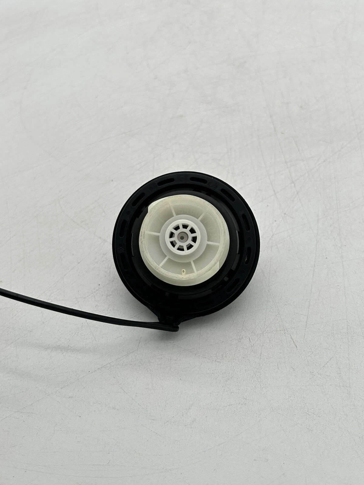 2011-14 HYUNDAI SONATA GAS FUEL TANK CAP OEM ORIGINAL CAP - Image 5