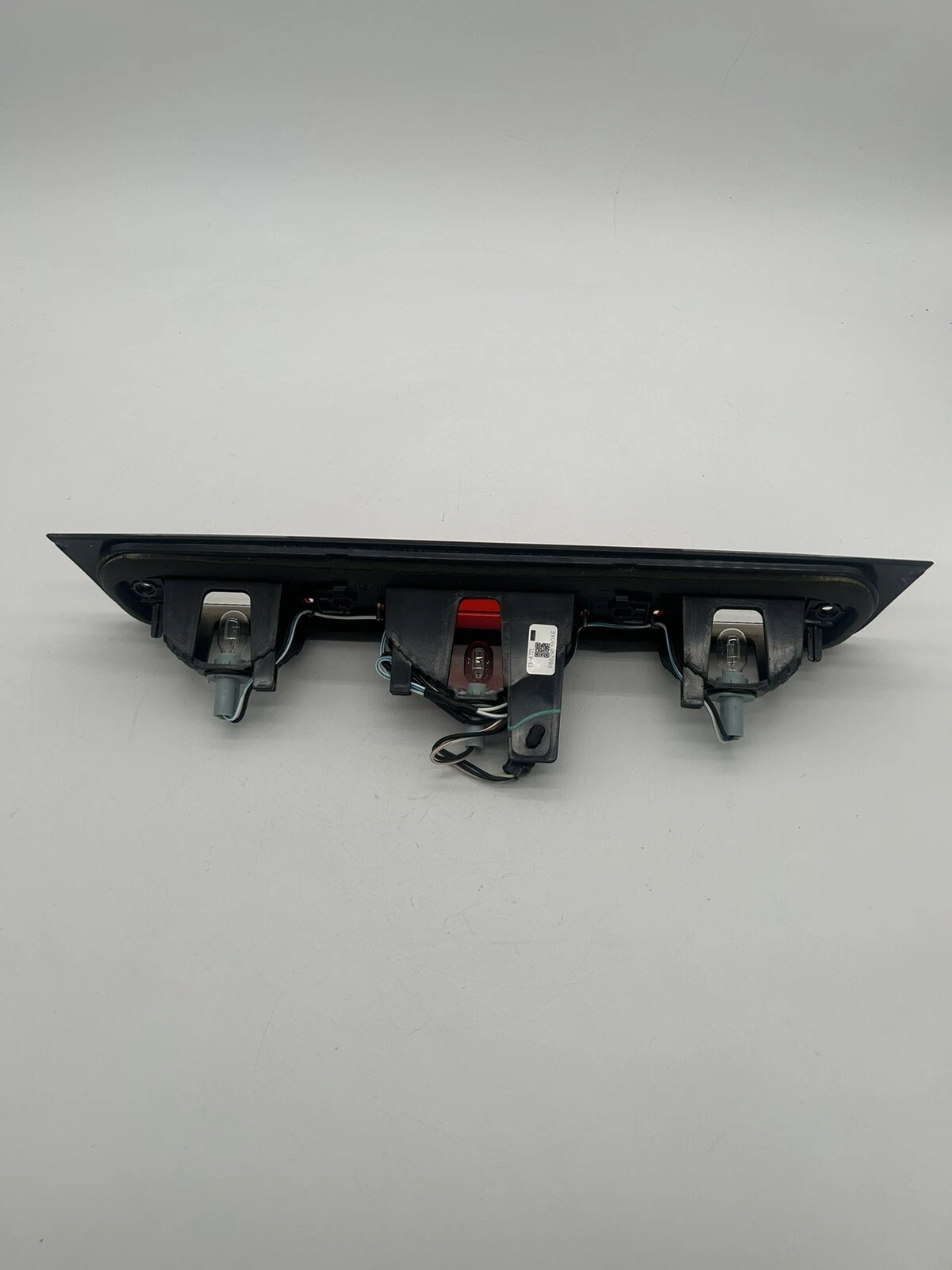 2019-2023 DODGE RAM 1500 REAR CENTER TAIL LIGHT OEM PART NUMBER P68298380AE - Image 10