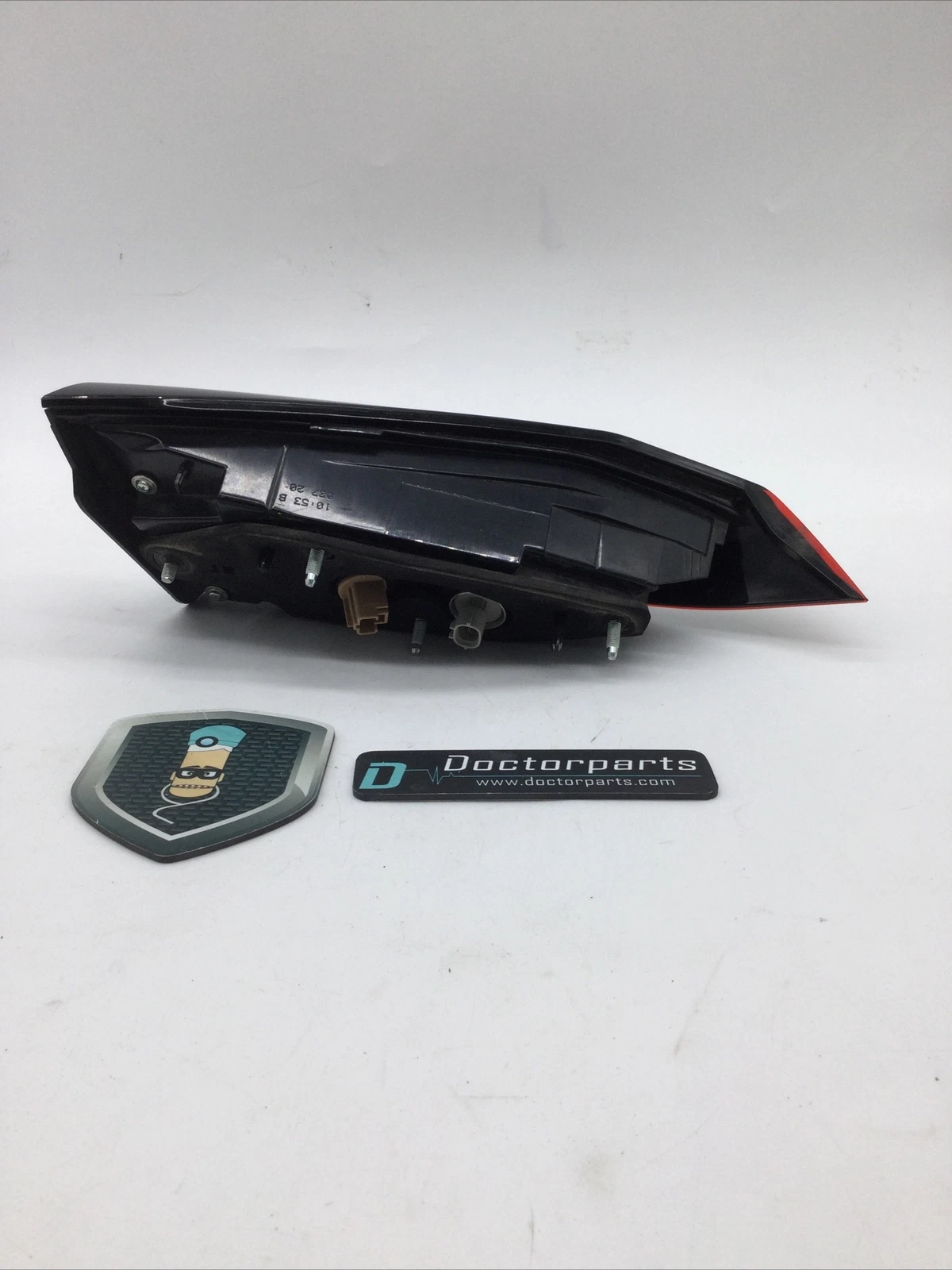 2019-2020 NISSAN ALTIMA RIGHT SIDE INNER TAIL LIGHT OEM 949666 - Image 2