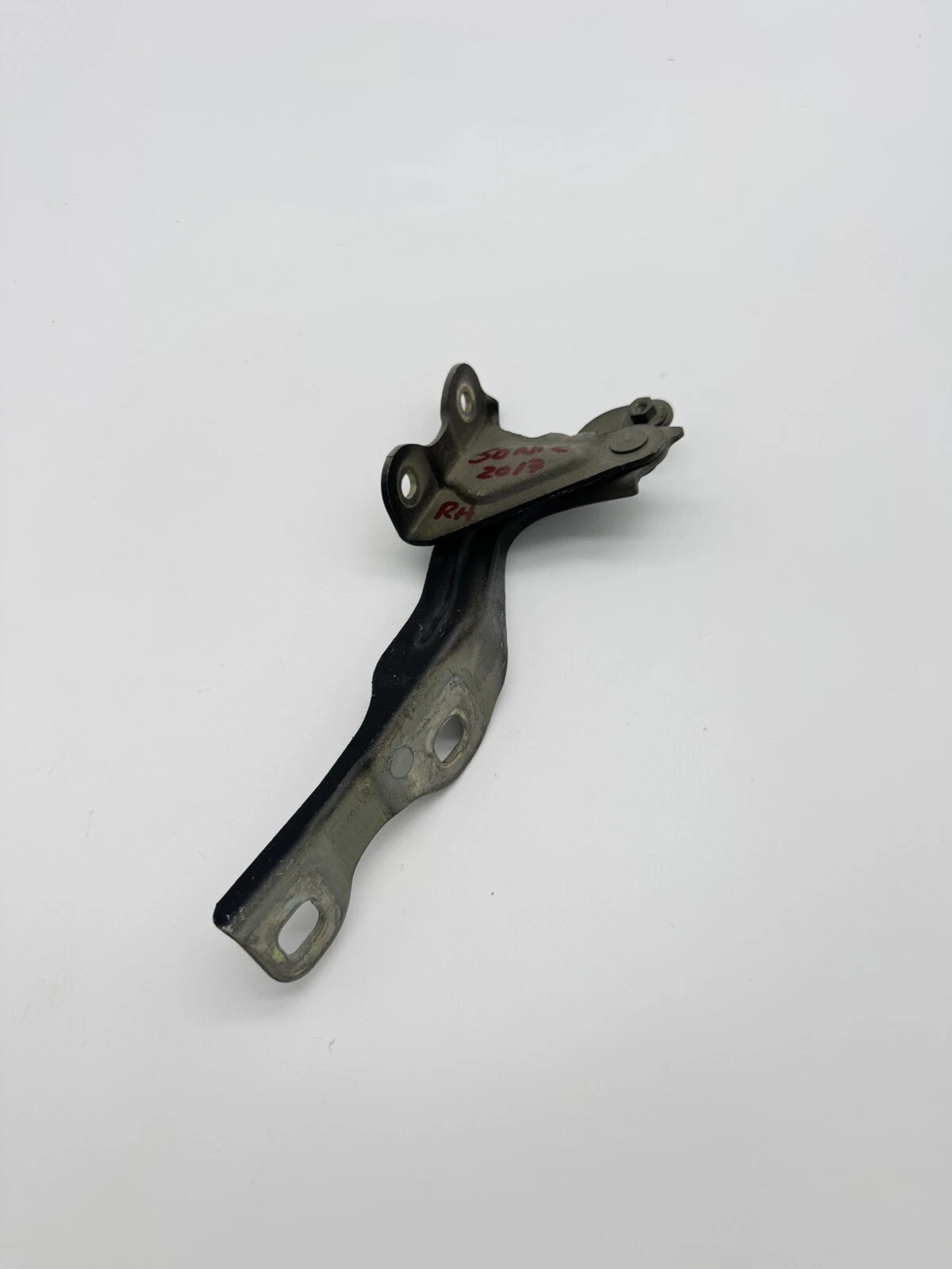2019 Chevrolet Sonic Hood Right Hinge 95462342 OEM - Image 4