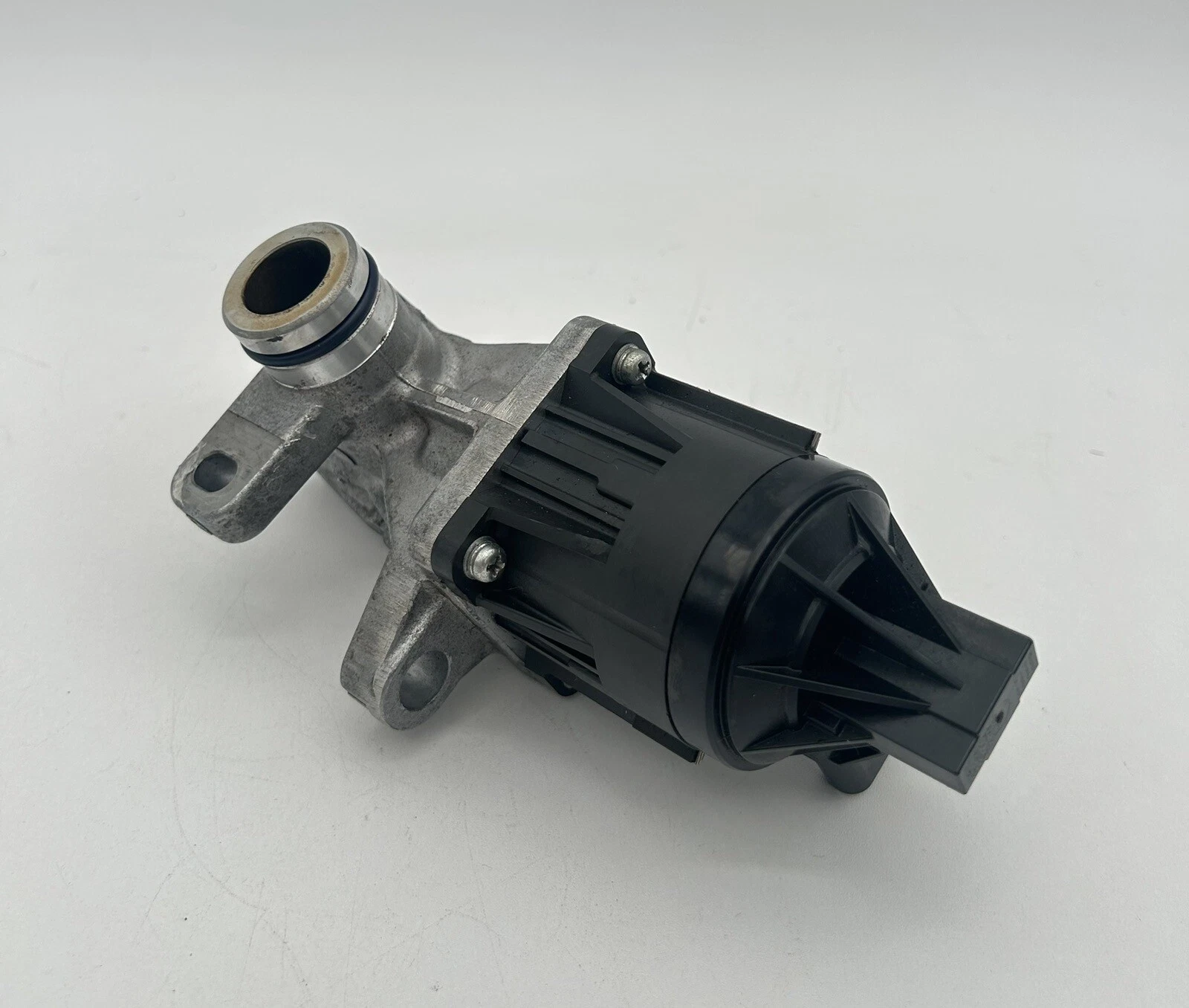 2020 - 2022 FORD EXPLORER 2.3L EXHAUST GAS RECIRCULATION COOLER OEM LB5E9D460AC - Image 8