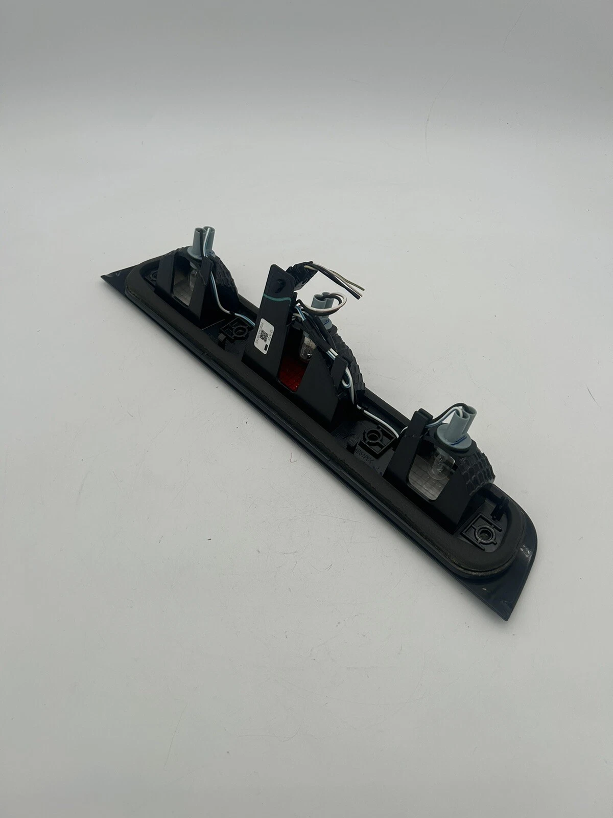 2019-2023 DODGE RAM 1500 REAR CENTER TAIL LIGHT OEM PART NUMBER P68298380AE - Image 9
