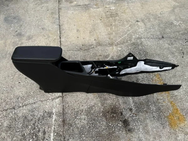 2020 - 2025 BUICK ENCORE GX FRONT CENTER CONSOLE BASE PANEL ARMREST OEM 42817573