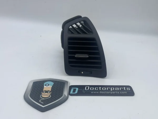 2011-2013 KIA SORENTO DASHBOARD INSTRUMENT PANEL PASSENGER SIDE AIR VENT OEM