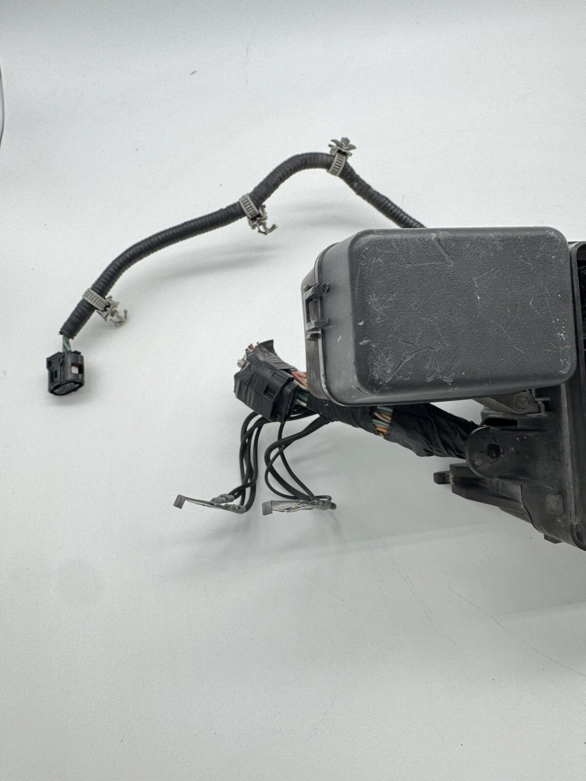 2012-2013 MAZDA 3 FUSEBOX FUSE BOX RELAY MODULE PA66+PPE - Image 8