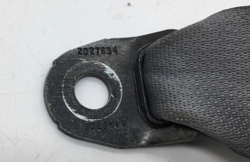 2014-2018 TOYOTA COROLLA REAR SEAT BELT PASSENGERS RIGHT OEM USED 2027652 - Image 7