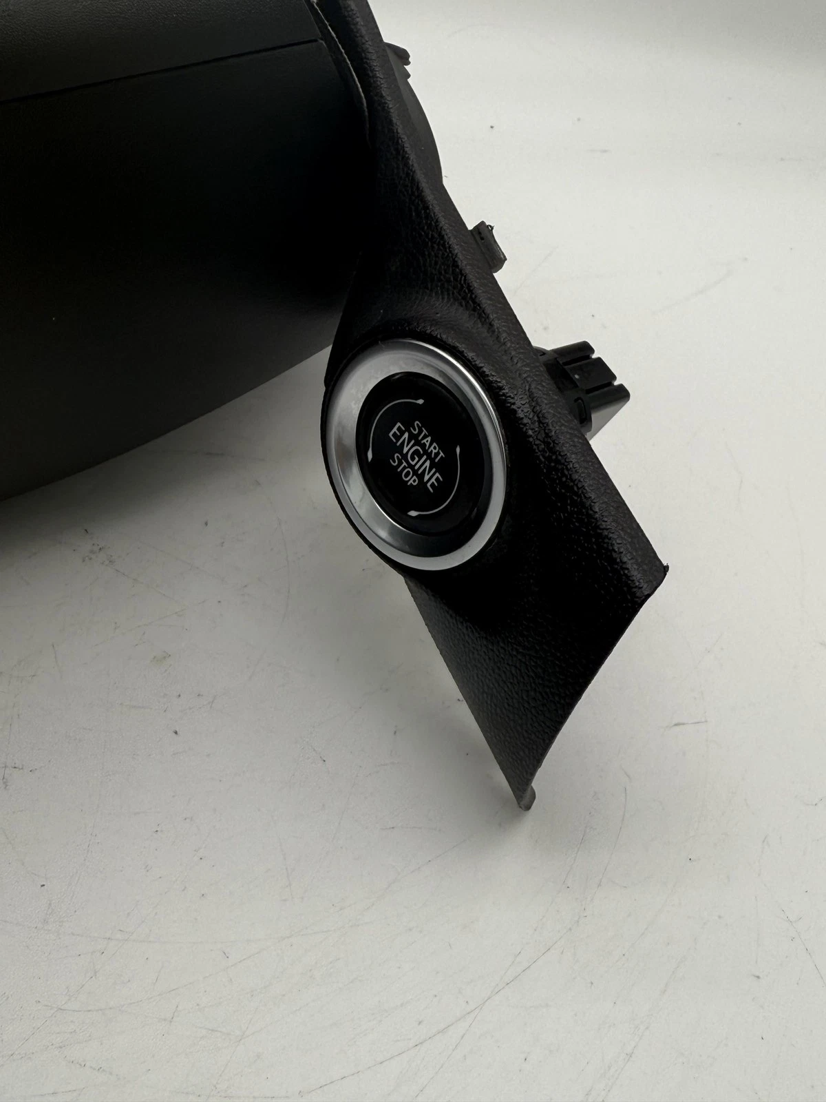 2020 - 2023 BUICK ENCORE GX STEERING COLUMN SHROUD UPPER & LOWER COVER OEM - Image 7