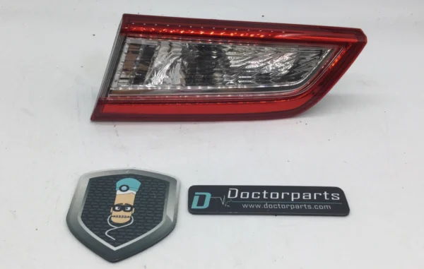 2012-2014 TOYOTA CAMRY PASSENGER SIDE REAR TAILLIGHT RIGHT RH OEM USED