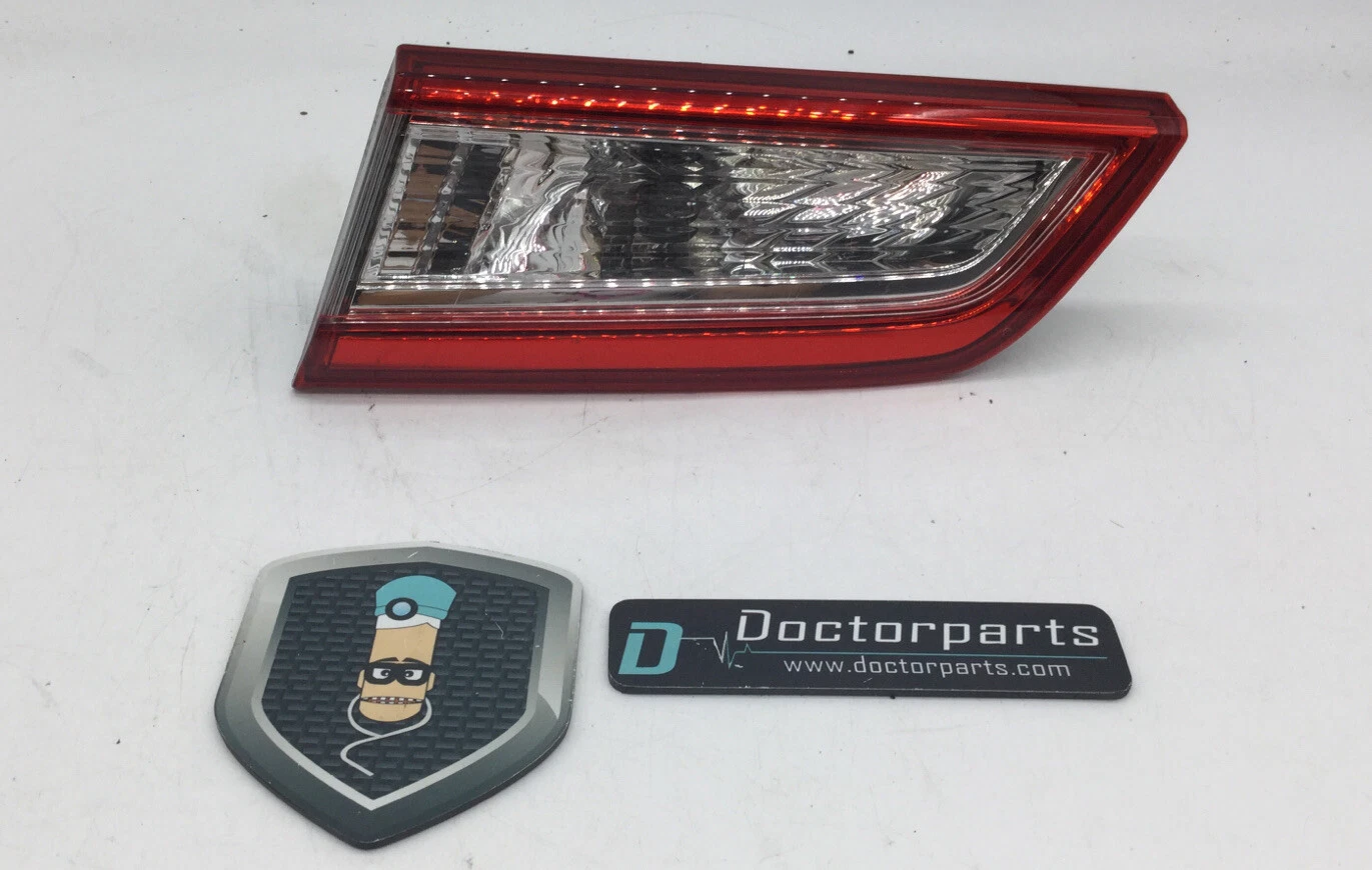 2012-2014 TOYOTA CAMRY PASSENGER SIDE REAR TAILLIGHT RIGHT RH OEM USED