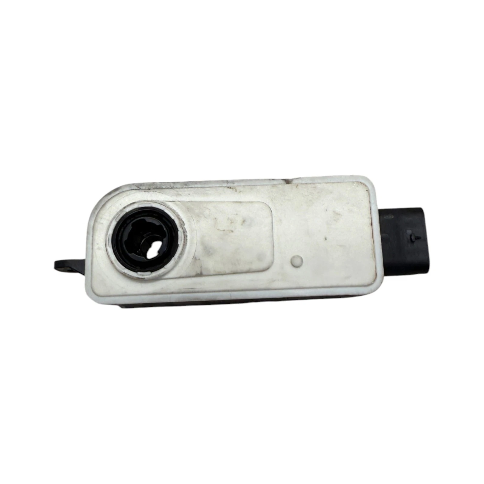 2016-2019 Chevrolet Malibu Radiator Grill Shutter Actuator Motor OEM, 111360802 - Image 4