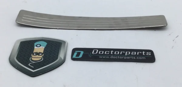 2014-2018 MERCEDES C300 REAR RIGHT SIDE SCUFF SILL PLATE COVER TRIM OEM USED