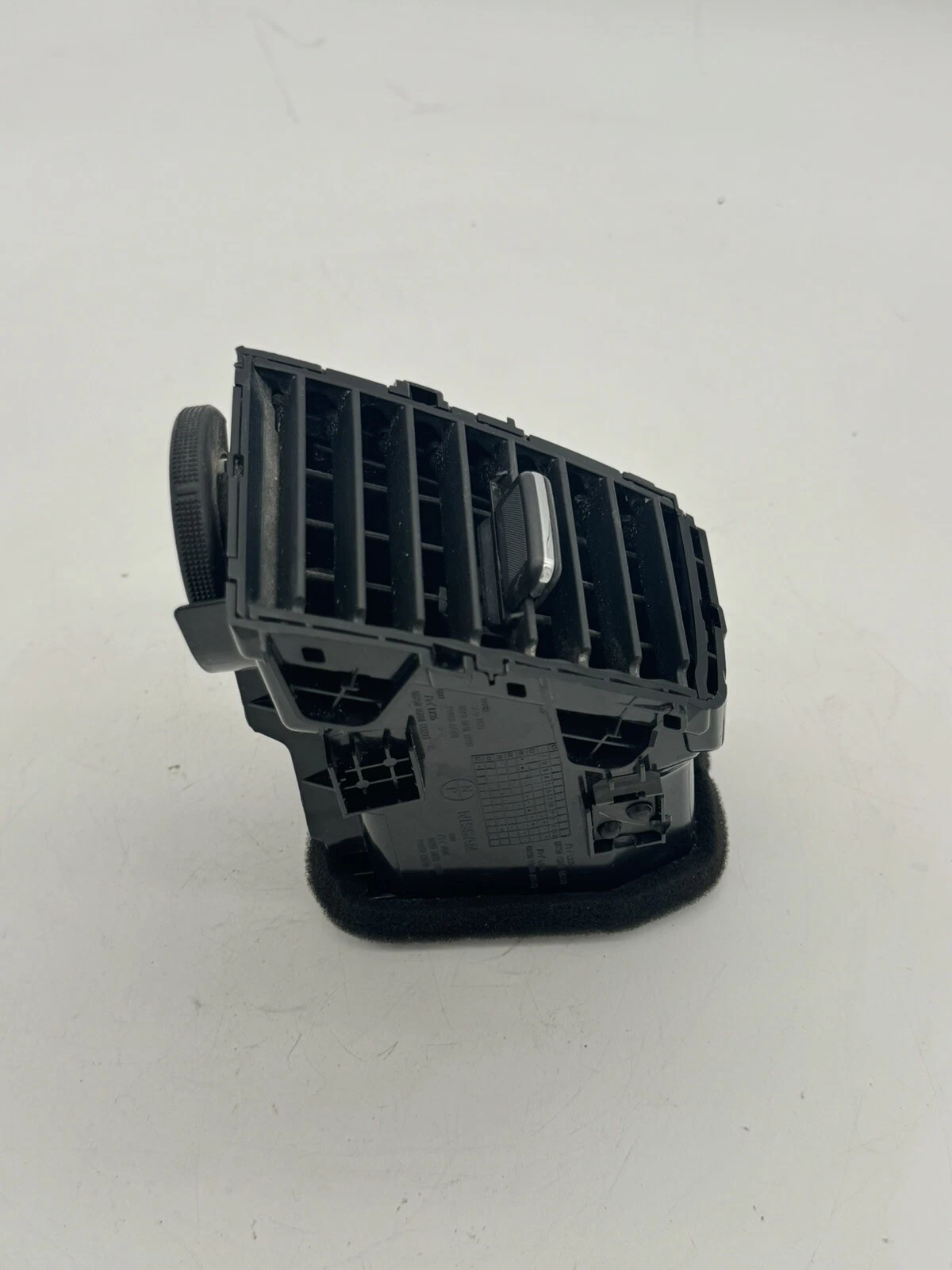 2009-2014 NISSAN MURANO CENTER RIGHT AIR DASH VENT 687501AA0A OEM - Image 4