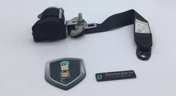 NISSAN VERSA 2014-2016 REAR SEAT BELT RIGHT USED OEM