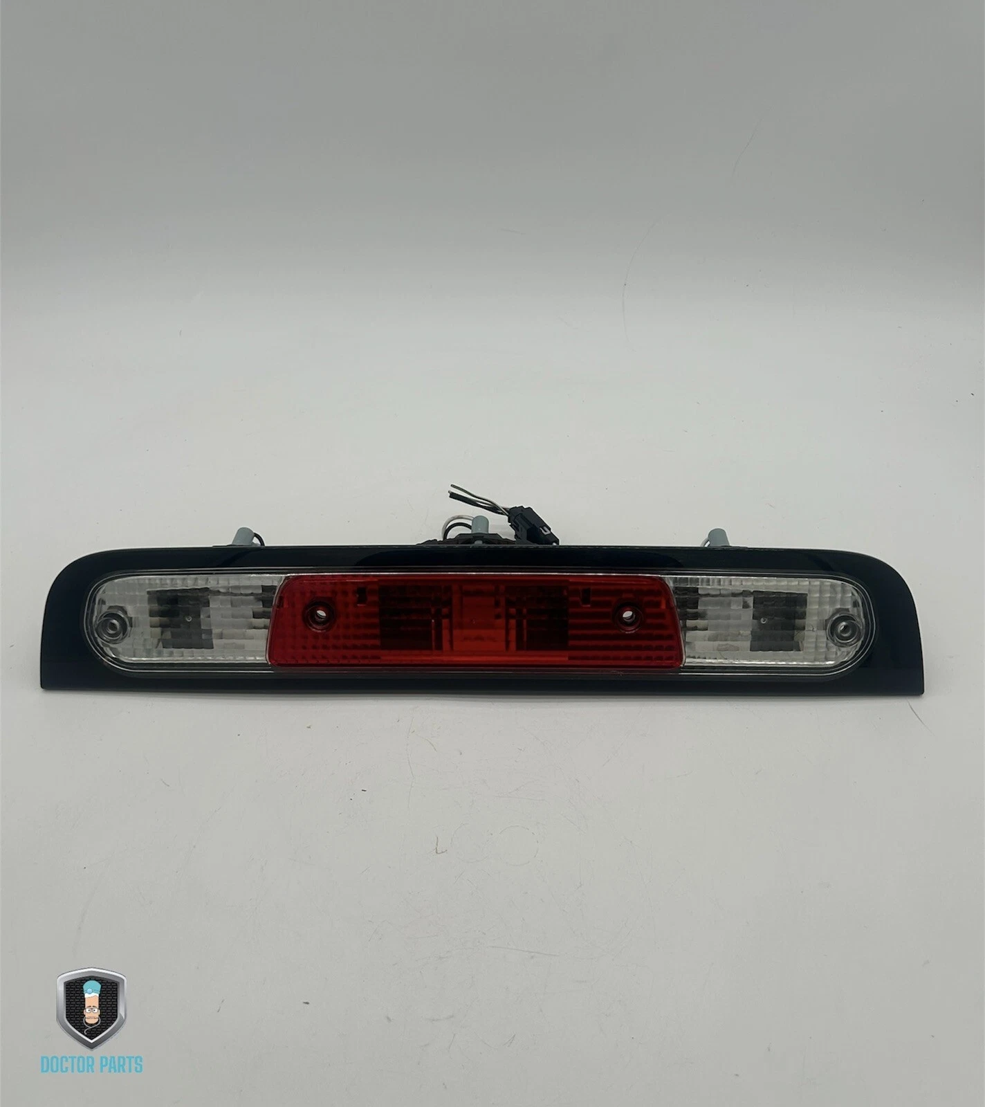 2019-2023 DODGE RAM 1500 REAR CENTER TAIL LIGHT OEM PART NUMBER P68298380AE