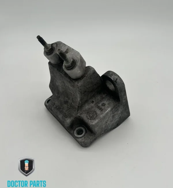 FRONT RIGHT ENGINE FRAME MOUNT BRACKET OEM 04726022AB DODGE CHARGER 2011 - 2023