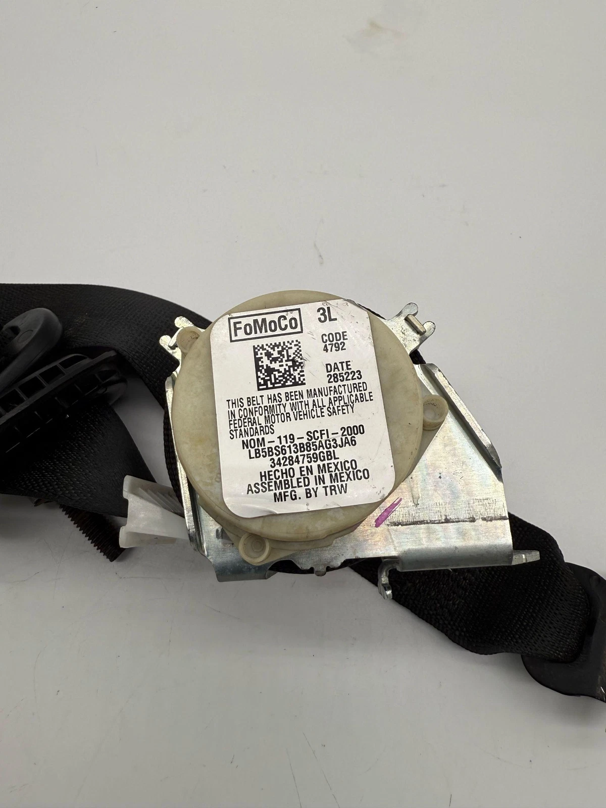 2020-2024 FORD EXPLORER LEFT DRIVER REAR 3RD ROW SEATBELT RETRACTOR OEM - Image 9