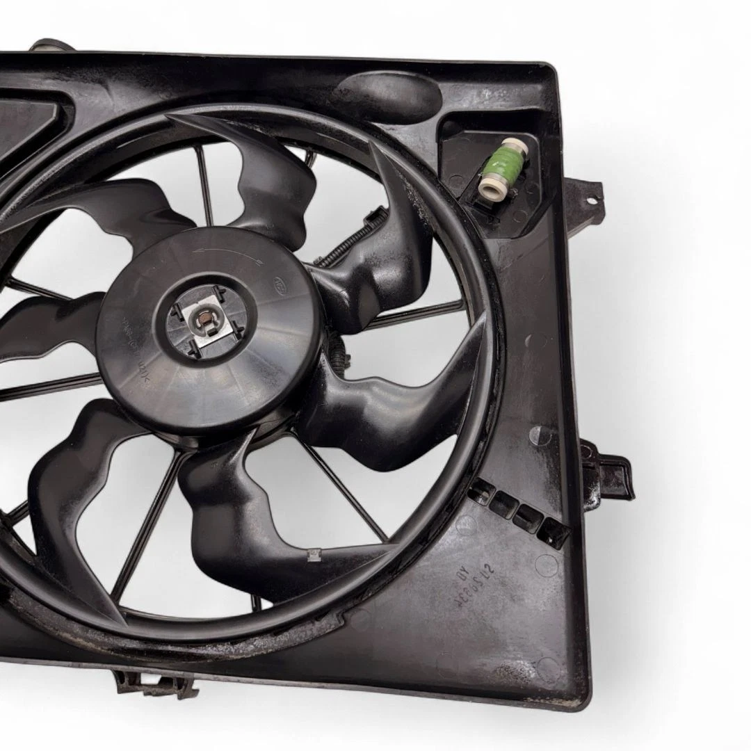 2014-2018 Kia Forte Radiator Cooling Fan Motor Assembly 25380-3X500 OEM - Image 11