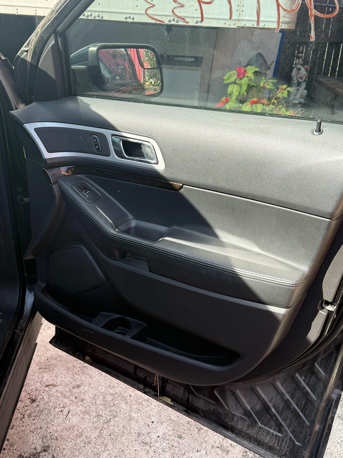 2014 FORD EXPLORER LIMITED FRONT DRIVER SIDE DOOR LH (MIRROR NOT INCLUDED) - Image 5