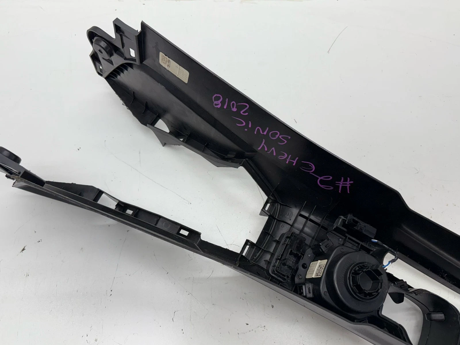 2017-2020 CHEVROLET SONIC CENTER CONSOLE BASE 42532293 SEDAN OEM - Image 10
