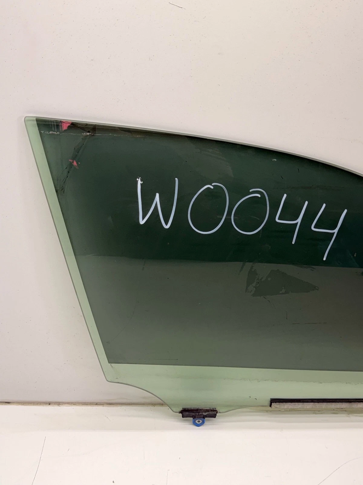 2014-2015 Lexus IS250 Front Right Door Window Glass Panel 1511 OEM - Image 6