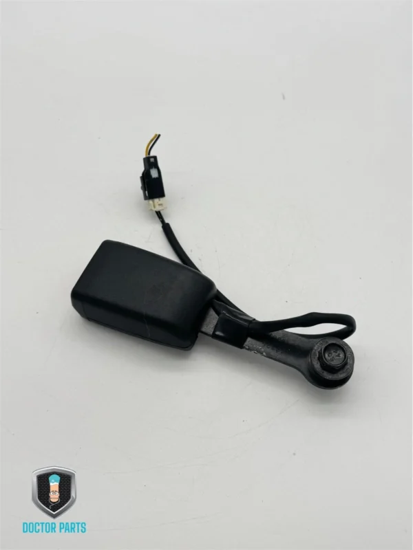 2014-2024 INFINITI QX80 FRONT RIGHT PASSENGER SIDE SEAT BELT BUCKLE OEM BLACK