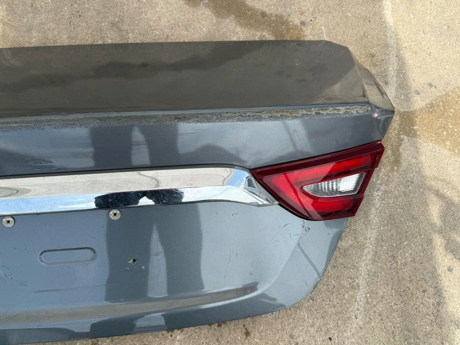 2016-2018 NISSAN MAXIMA REAR TRUNK DECK LID TAILGATE OEM - Image 10