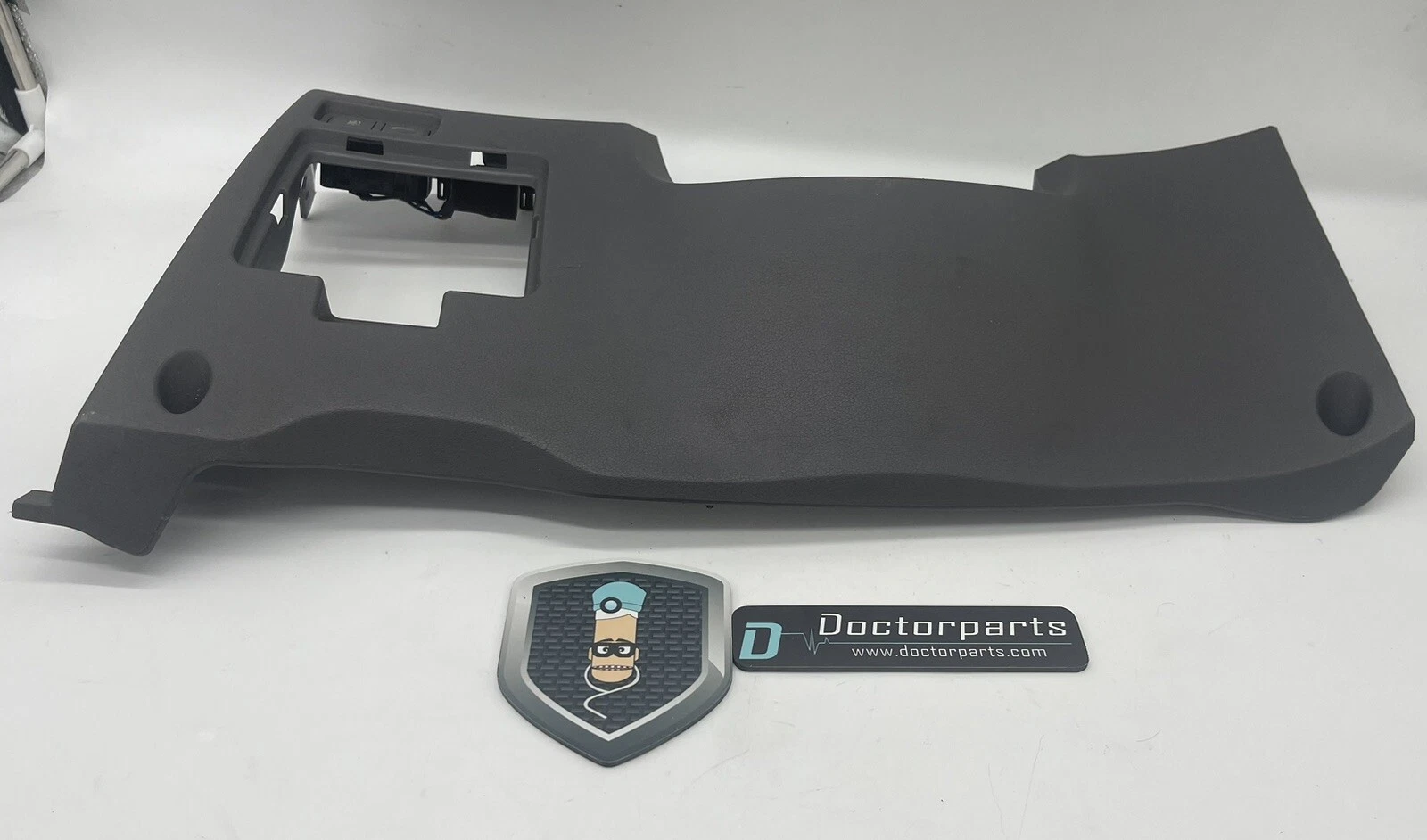 2011-2014 HYUNDAI SONATA FUEL GAS DOOR OPENER DRIVER KNEE TRIM DASH LOWER COVER - Image 2