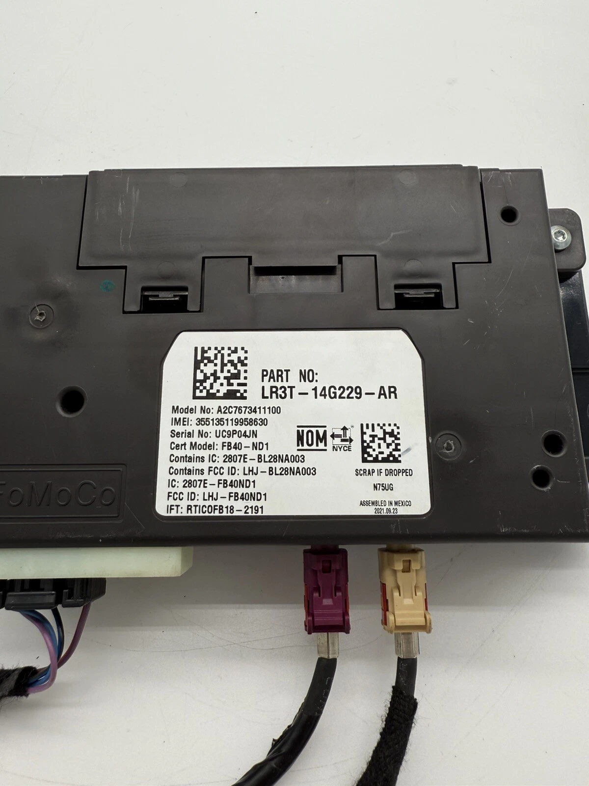 2018 - 2023 FORD MUSTANG TELEMATICS CONTROL MODULE UNIT OEM LR3T14G229AR - Image 11