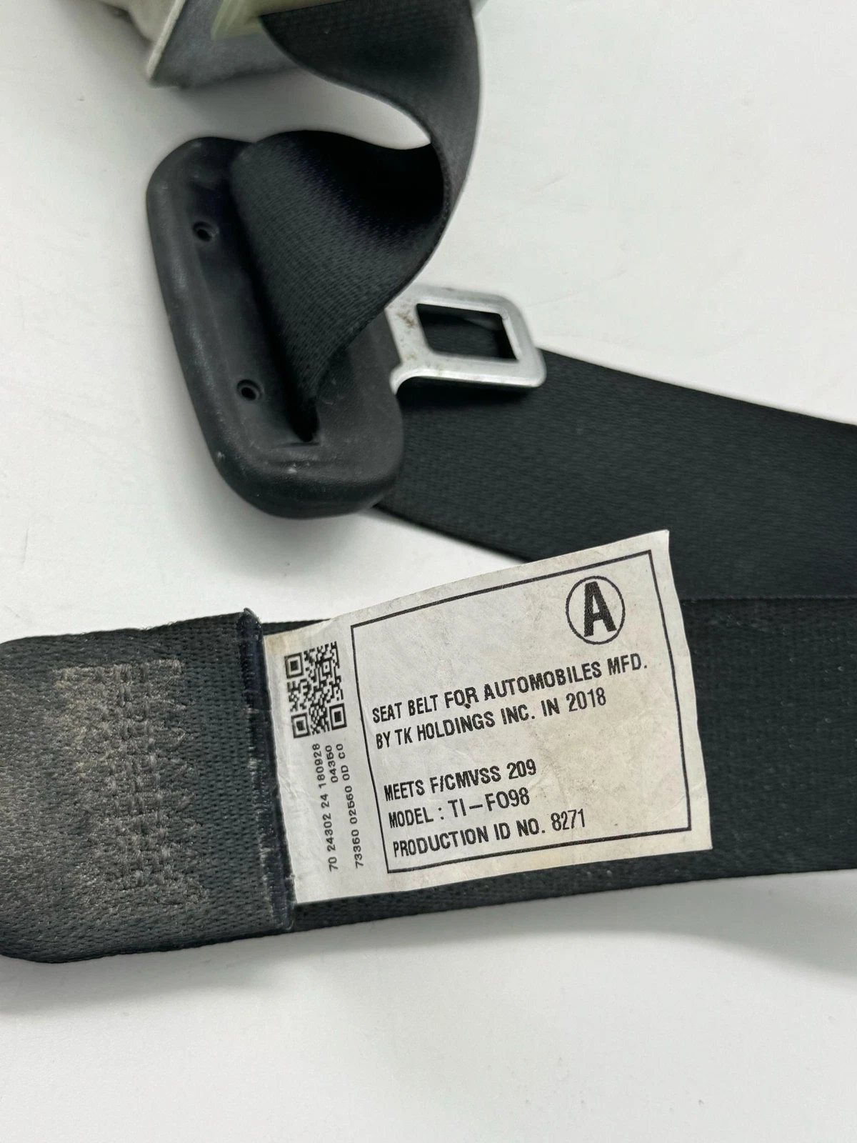 2014-2019 TOYOTA COROLLA SEDAN REAR 2ND ROW RIGHT SIDE SEAT BELT SEATBELT OEM - Image 9