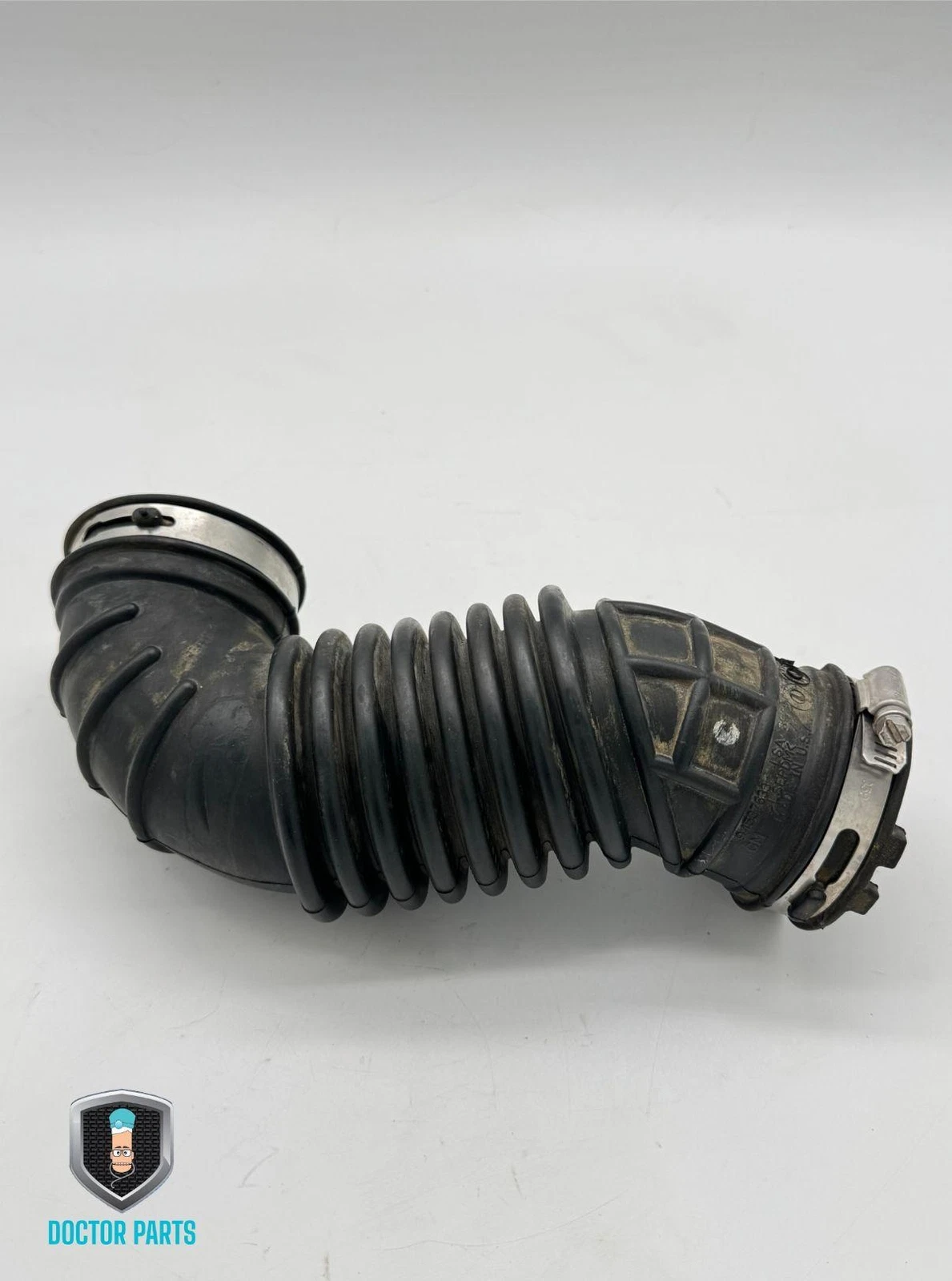 2012 - 2018 Chevrolet Sonic Air Cleaner Outlet Duct Assembly 1.8L 94537633 OEM