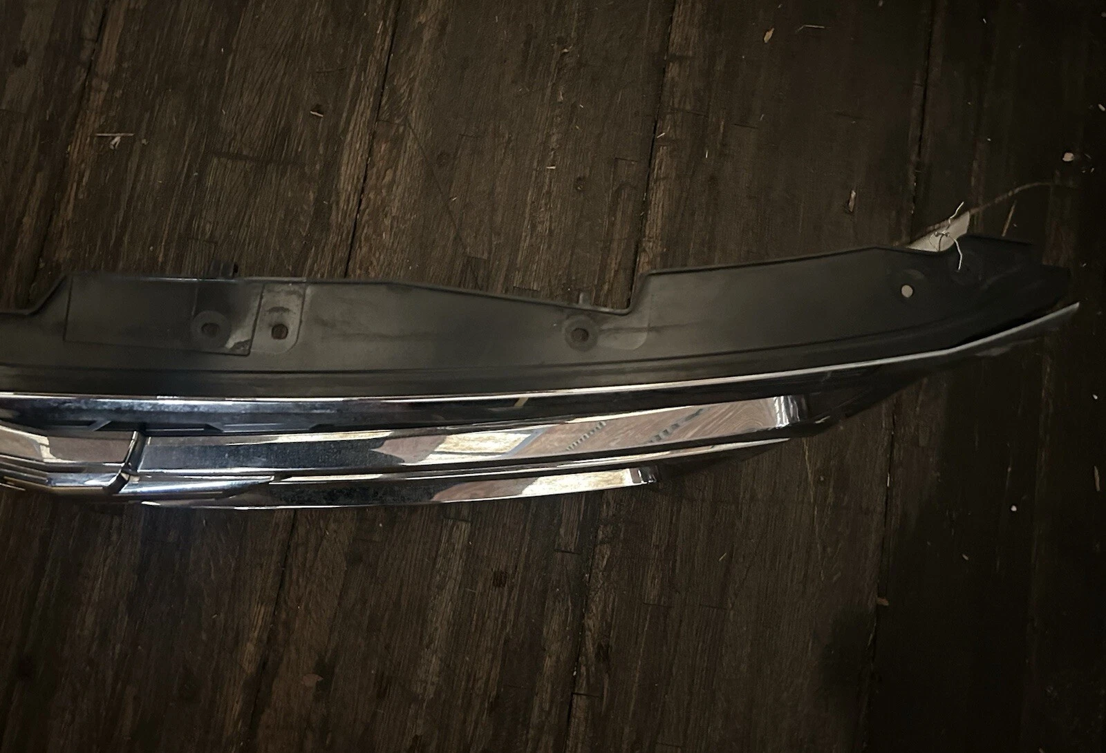 2015-2020 CHEVROLET TAHOE SUBURBAN FRONT BUMPER CHROME GRILLE W/ EMBLEM OEM - Image 5