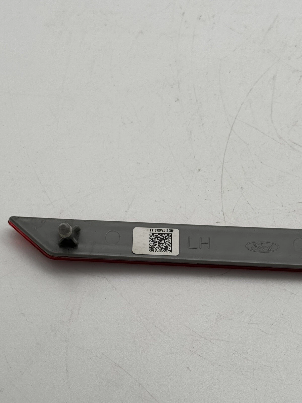 2018-2023 FORD MUSTANG LH REAR BUMPER REFLECTOR SIDE MARKER OEM JR3B17A849A - Image 4