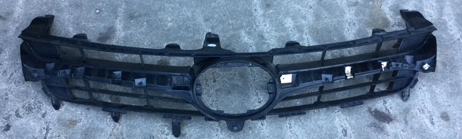 2017-2020 TOYOTA CAMRY FRONT UPPER BUMPER GRILLE BLACK USED OEM. 53114-06061