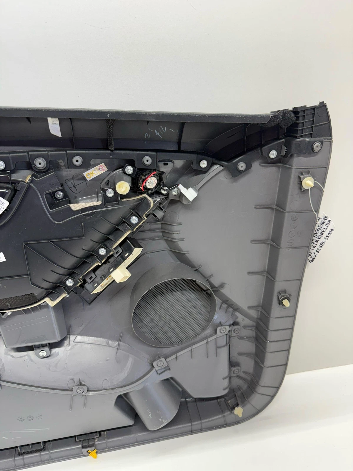 2013 HYUNDAI ELANTRA FRONT RH PASSENGER SIDE DOOR TRIM PANEL OEM 82380-3X000 - Image 12