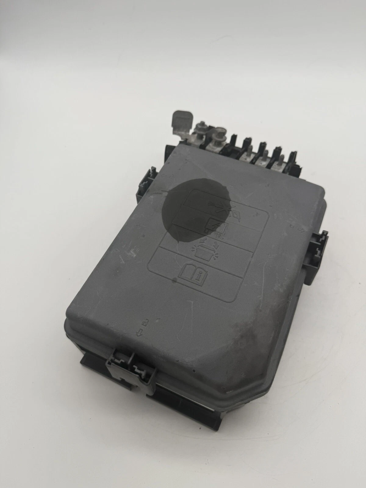 2016-2018 Chevrolet Cruze Fusebox Fuse Box Relay Module 39049710 QTCIE - Image 4