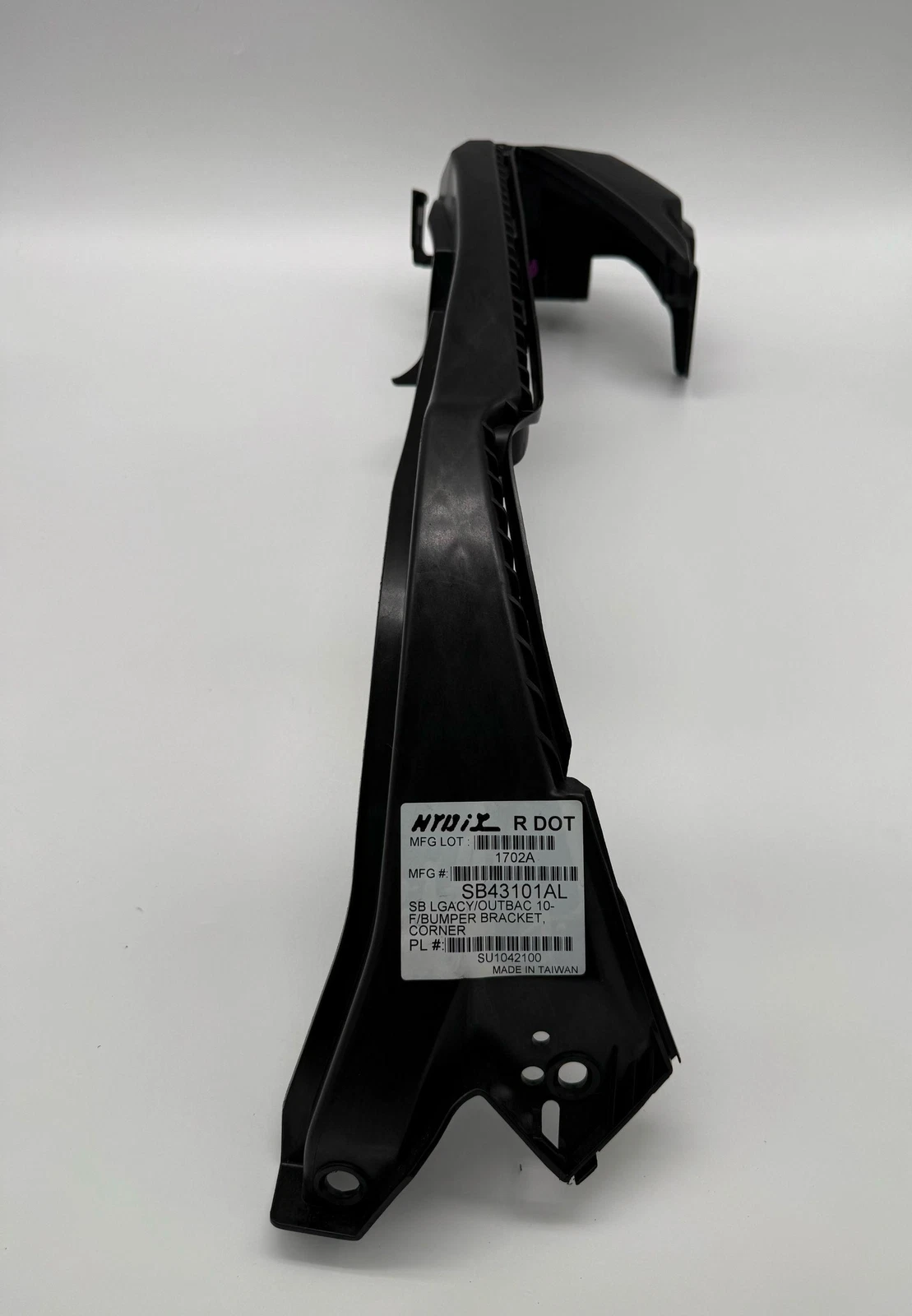 2010-2014 Subaru Outback/Legacy Front Bumper Cover Bracket Driver Side SU1042100 - Image 4