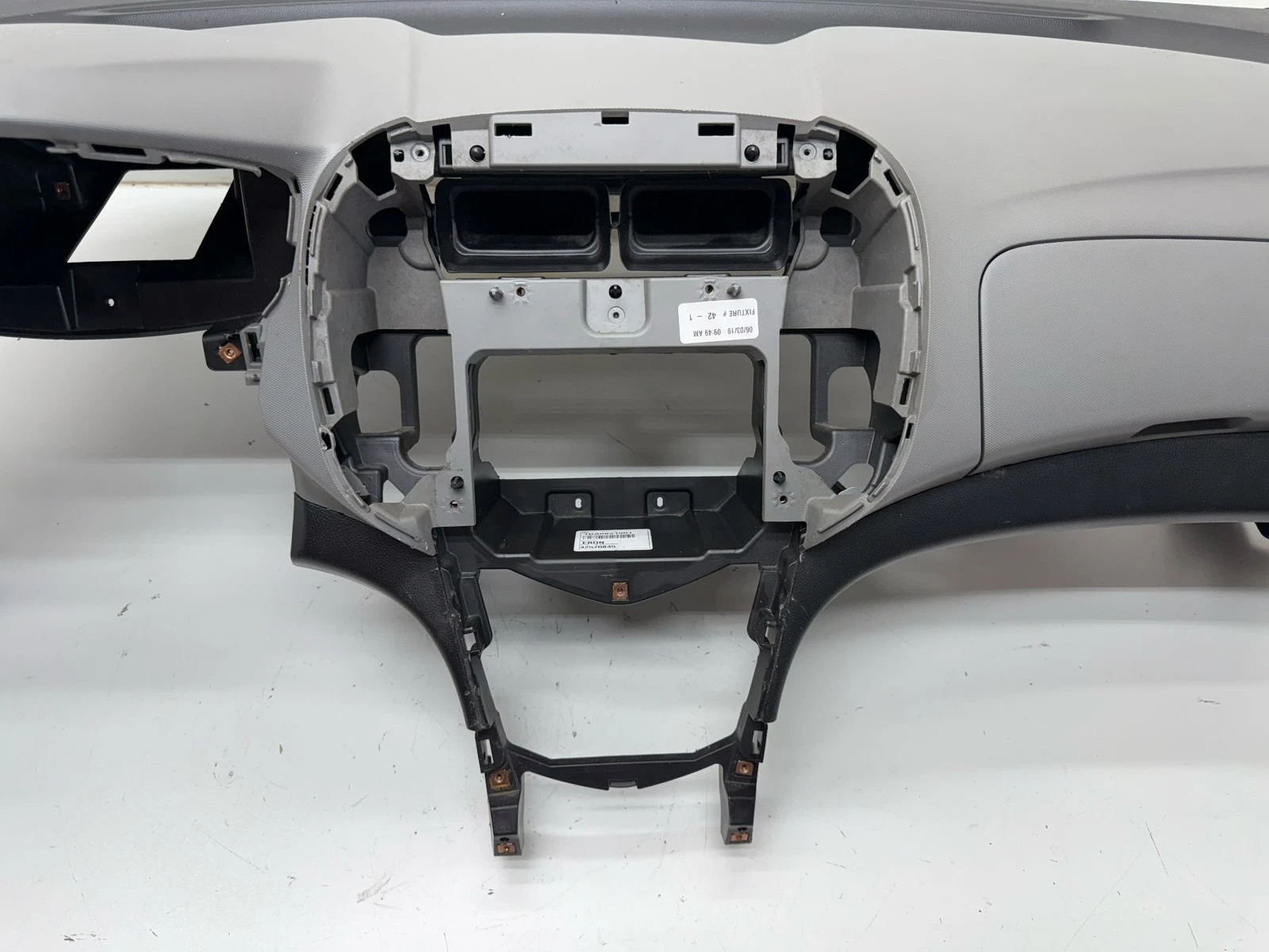 2017-2020 CHEVROLET SONIC DASHBOARD DASH PANEL GRAY BLACK OEM - Image 4