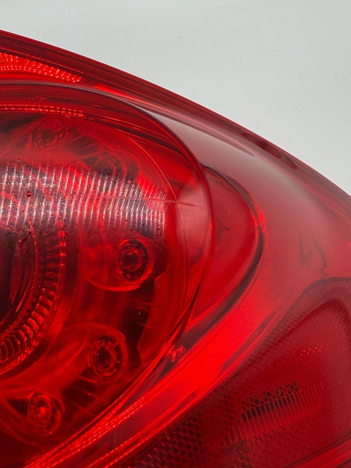 2010-2013 INFINITI G37 SEDAN RIGHT PASSENGER SIDE TAILLIGHT LAMP OEM RH - Image 9