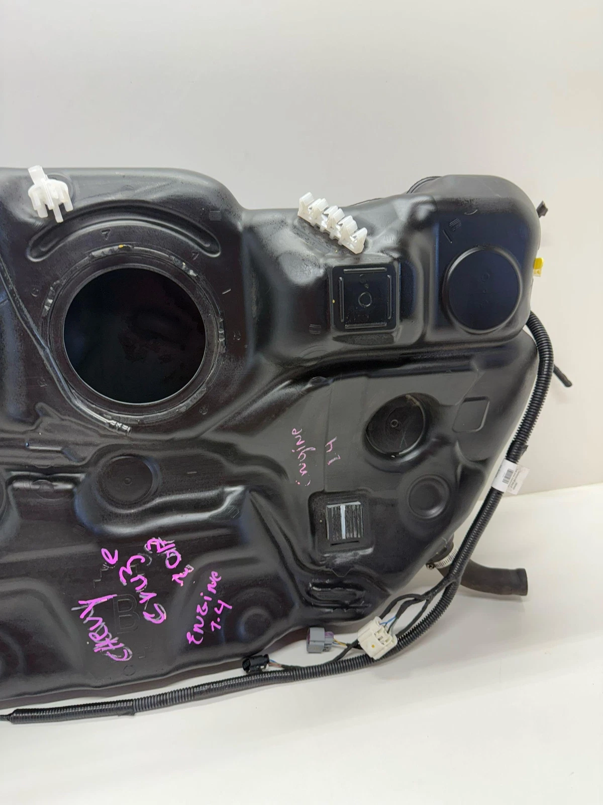 2016-2019 CHEVROLET CRUZE FUEL TANK 13 GALLON 39007284 - Image 4