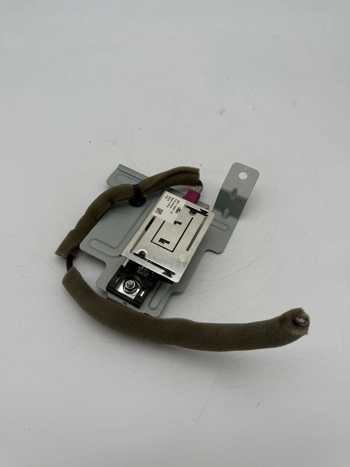 2019 - 2023 FORD RANGER GPS SATELLITE ANTENNA CONTROL MODULE OEM KB3T19K351AC - Image 2